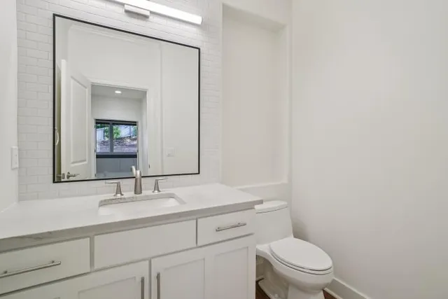 $1,895,000 | 833 Summerhill Ridge Drive Northwest, Issaquah, WA 98027