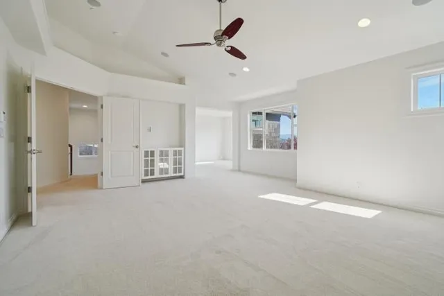 $1,895,000 | 833 Summerhill Ridge Drive Northwest, Issaquah, WA 98027