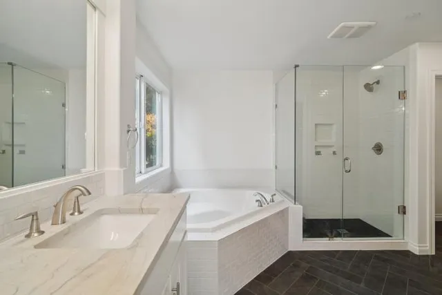 $1,895,000 | 833 Summerhill Ridge Drive Northwest, Issaquah, WA 98027