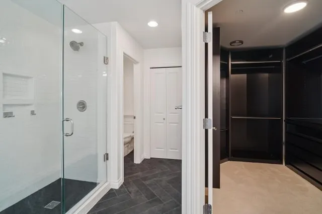 $1,895,000 | 833 Summerhill Ridge Drive Northwest, Issaquah, WA 98027