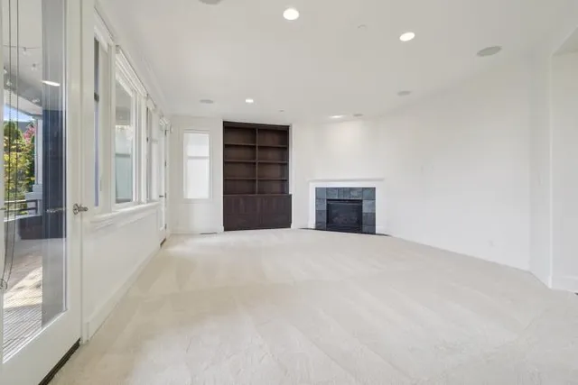 $1,895,000 | 833 Summerhill Ridge Drive Northwest, Issaquah, WA 98027