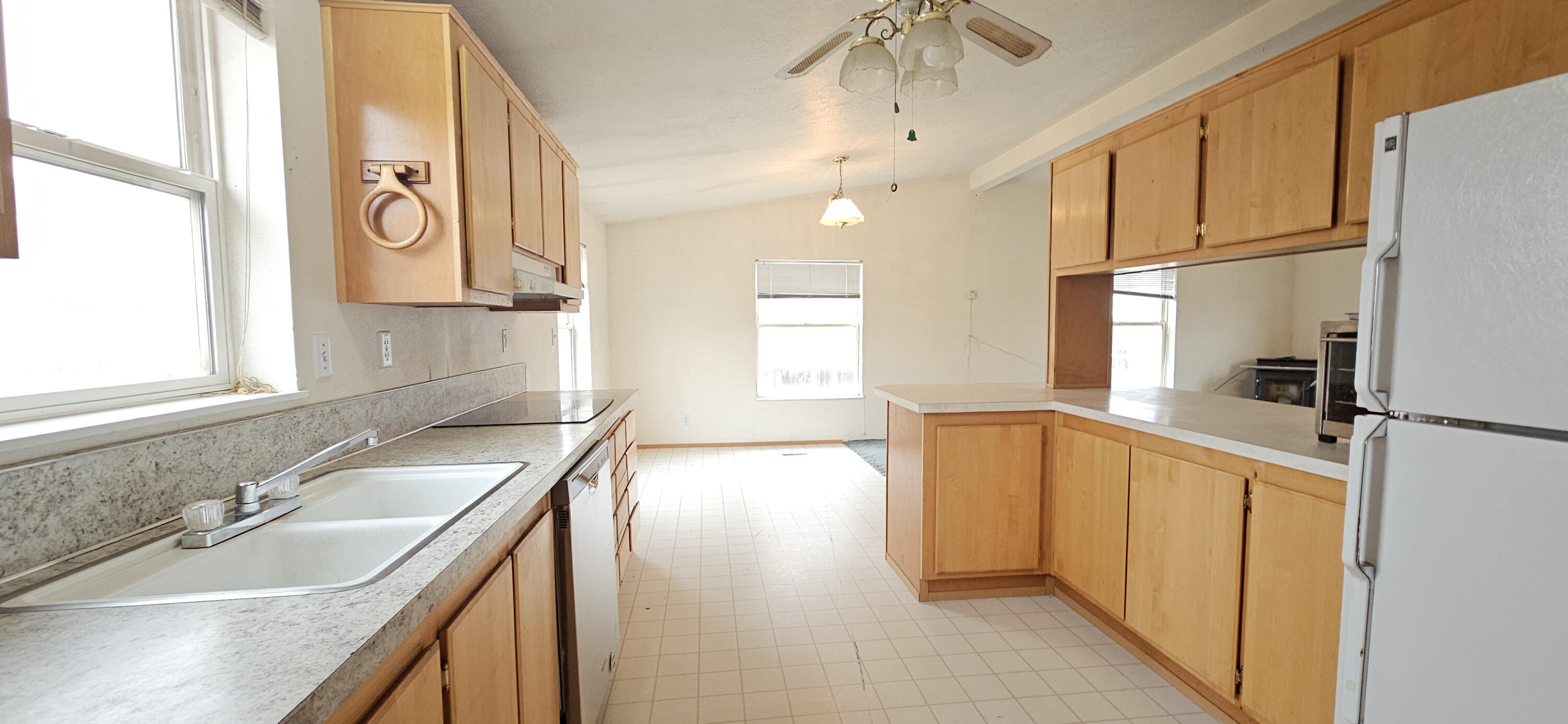 706 Center Ridge Drive Culver, OR 97734 - Photo 10 of 28 11