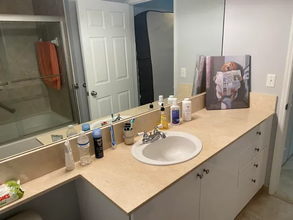 $2,800 | 700 East Boynton Beach Boulevard, Unit 203, Boynton Beach, FL 33435