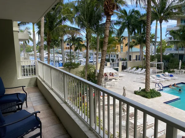$2,800 | 700 East Boynton Beach Boulevard, Unit 203, Boynton Beach, FL 33435