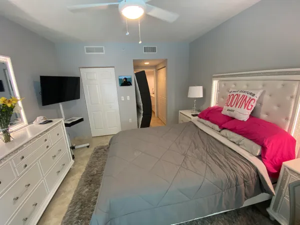 $2,800 | 700 East Boynton Beach Boulevard, Unit 203, Boynton Beach, FL 33435