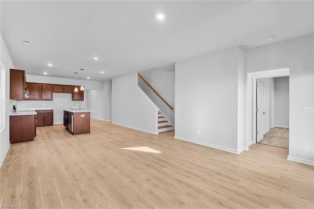 156 Candytuft Court Lexington, NC 27295 - Photo 11 of 30 Living Room