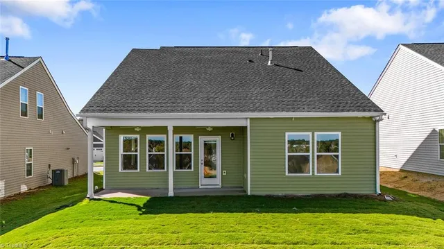 $320,000 | 156 Candytuft Court, Lexington, NC 27295