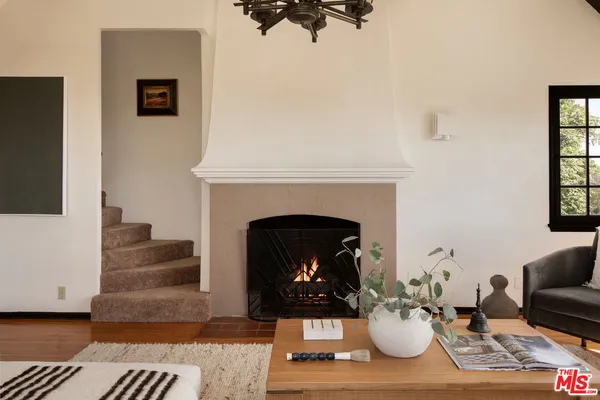 $1,899,995 | 755 Luton Drive, Glendale, CA 91206