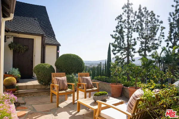 $1,899,995 | 755 Luton Drive, Glendale, CA 91206