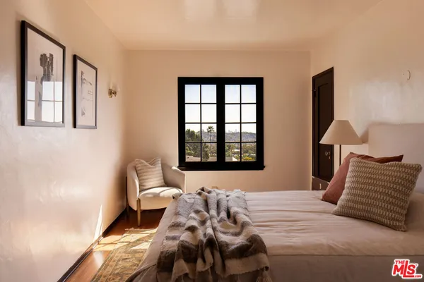 $1,899,995 | 755 Luton Drive, Glendale, CA 91206