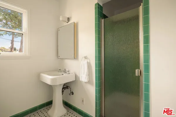 $1,899,995 | 755 Luton Drive, Glendale, CA 91206