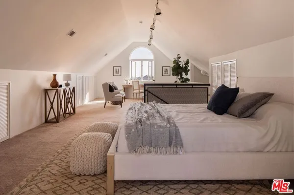 $1,899,995 | 755 Luton Drive, Glendale, CA 91206