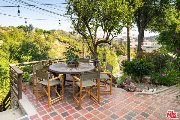 $1,899,995 | 755 Luton Drive, Glendale, CA 91206