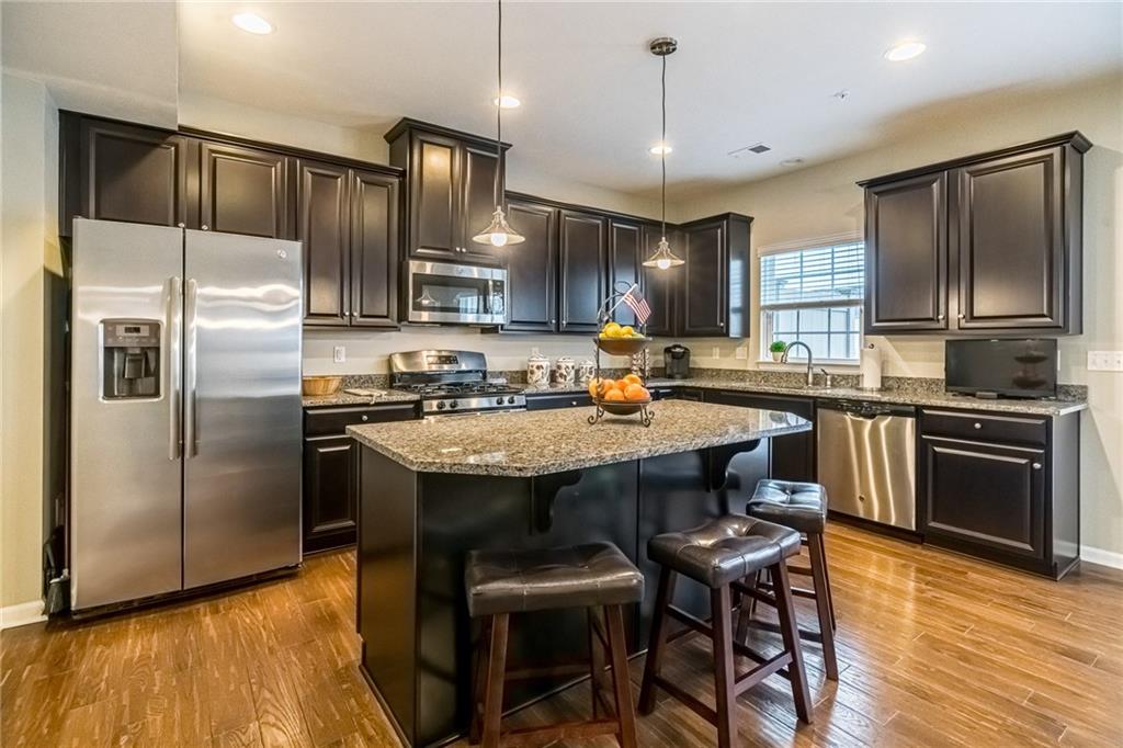 307 Rosecliff Road Wexford, PA 15090 - Photo 12 of 25 Wide Plank Hardwood Floors and Neutral Decor
