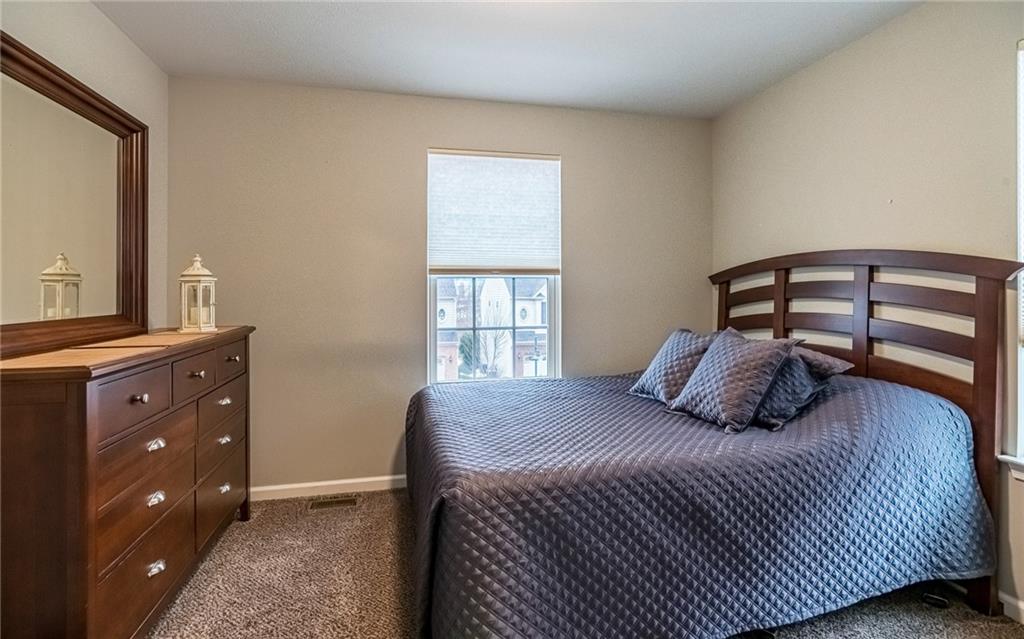 307 Rosecliff Road Wexford, PA 15090 - Photo 22 of 25 Additional Bedroom with Carpet and Neutral Decor