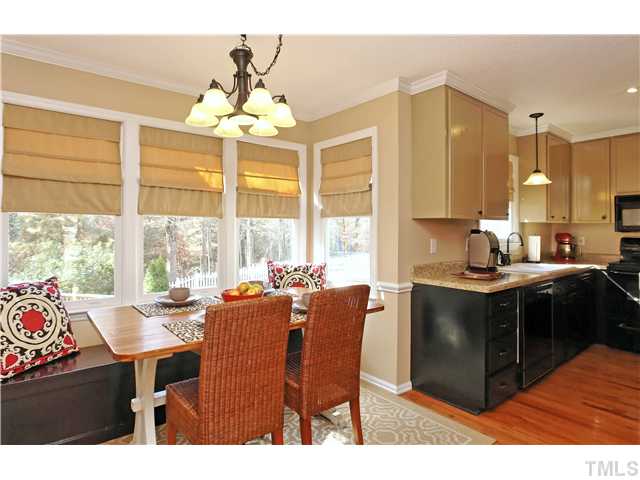 3106 Gold Digger Road Clayton, NC 27520 - Photo 7 of 22 Breakfast Room overlooks Backyard! Built in Bench along window!