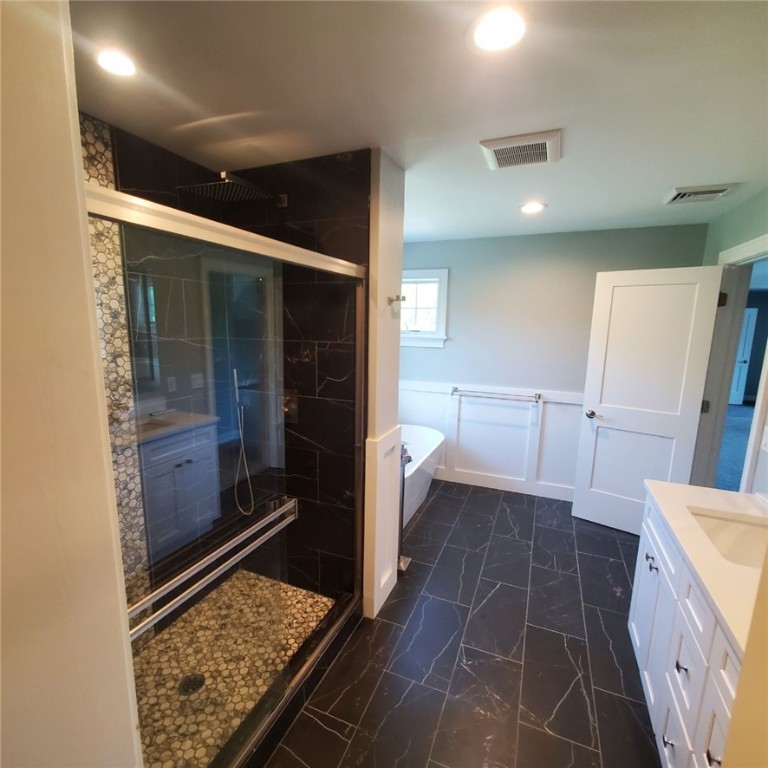 323 Mt Pleasant Road Burrillville, RI 02830 - Photo 14 of 17