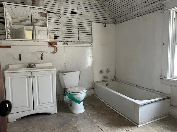 $177,500 | 128 South 12th Avenue, Maywood, IL 60153