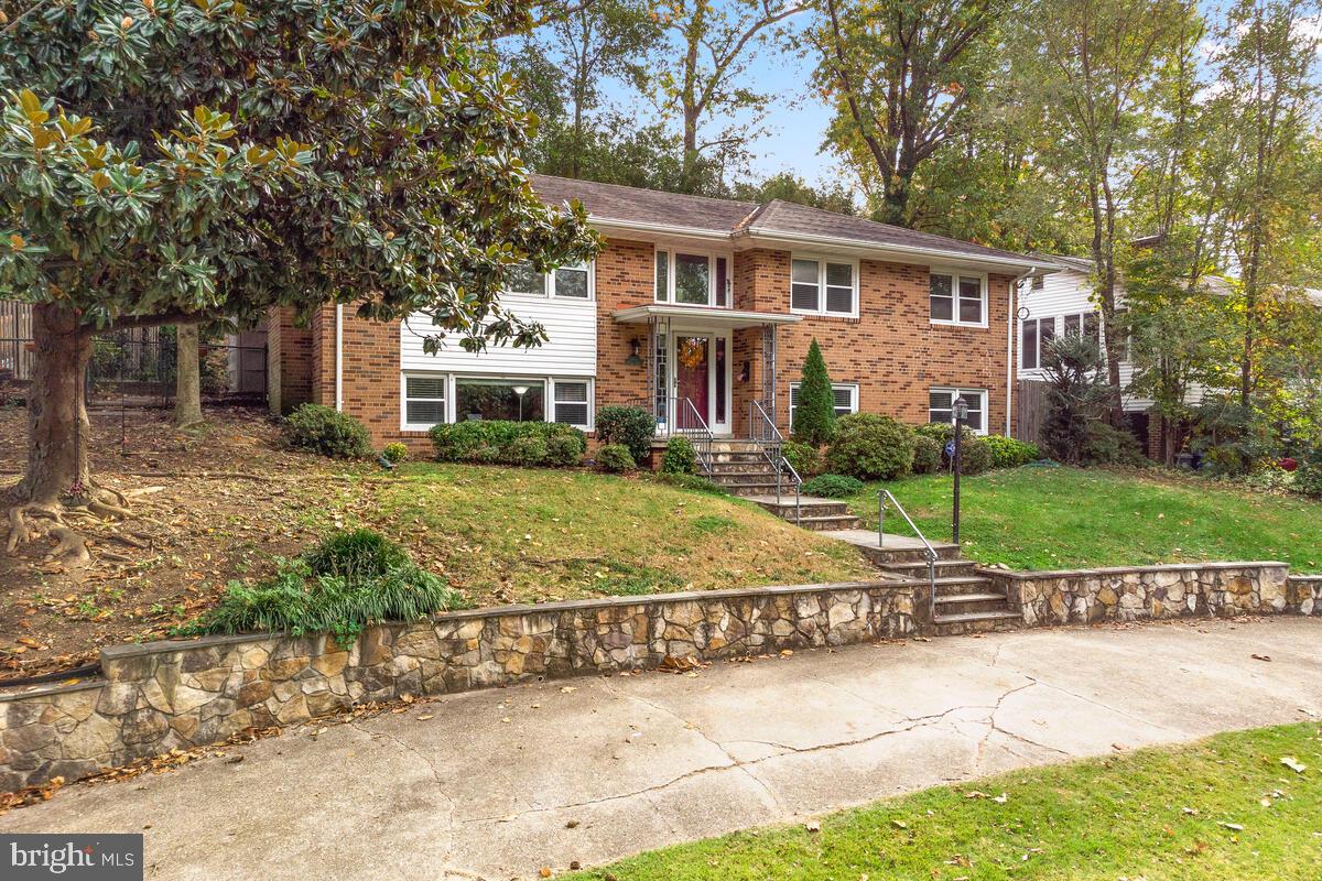 2328 Windsor Road Alexandria, VA 22307 - Photo 29 of 32