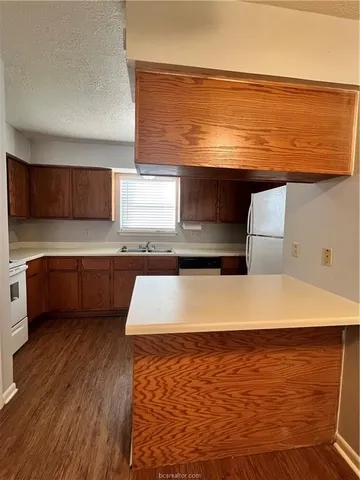 $975 | 914 Spring Loop, Unit A, College Station, TX 77840