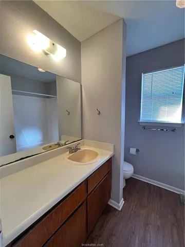 $975 | 914 Spring Loop, Unit A, College Station, TX 77840