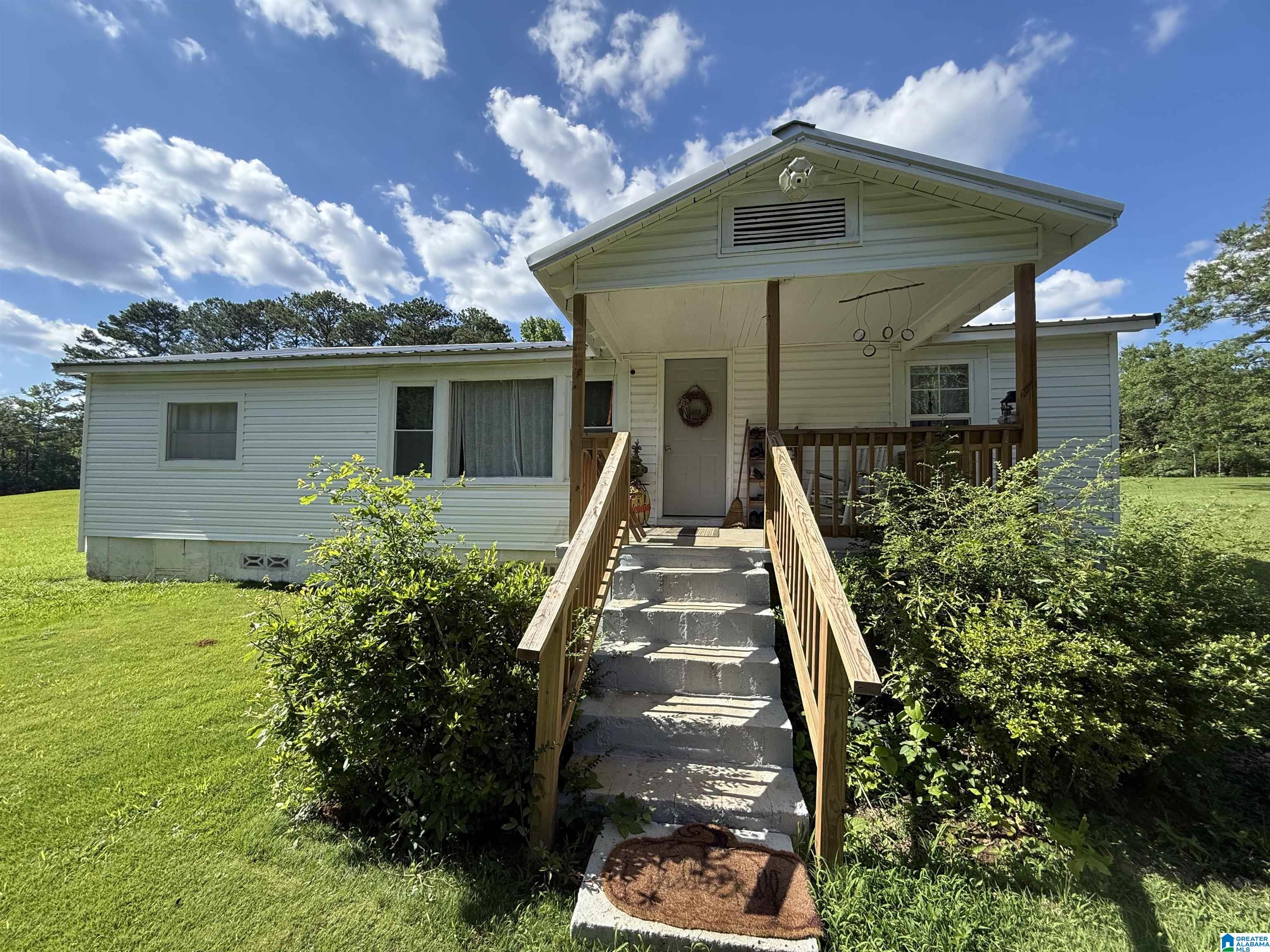 686 Tanyard Hill Road Sylacauga, AL 35151 - Photo 4 of 34