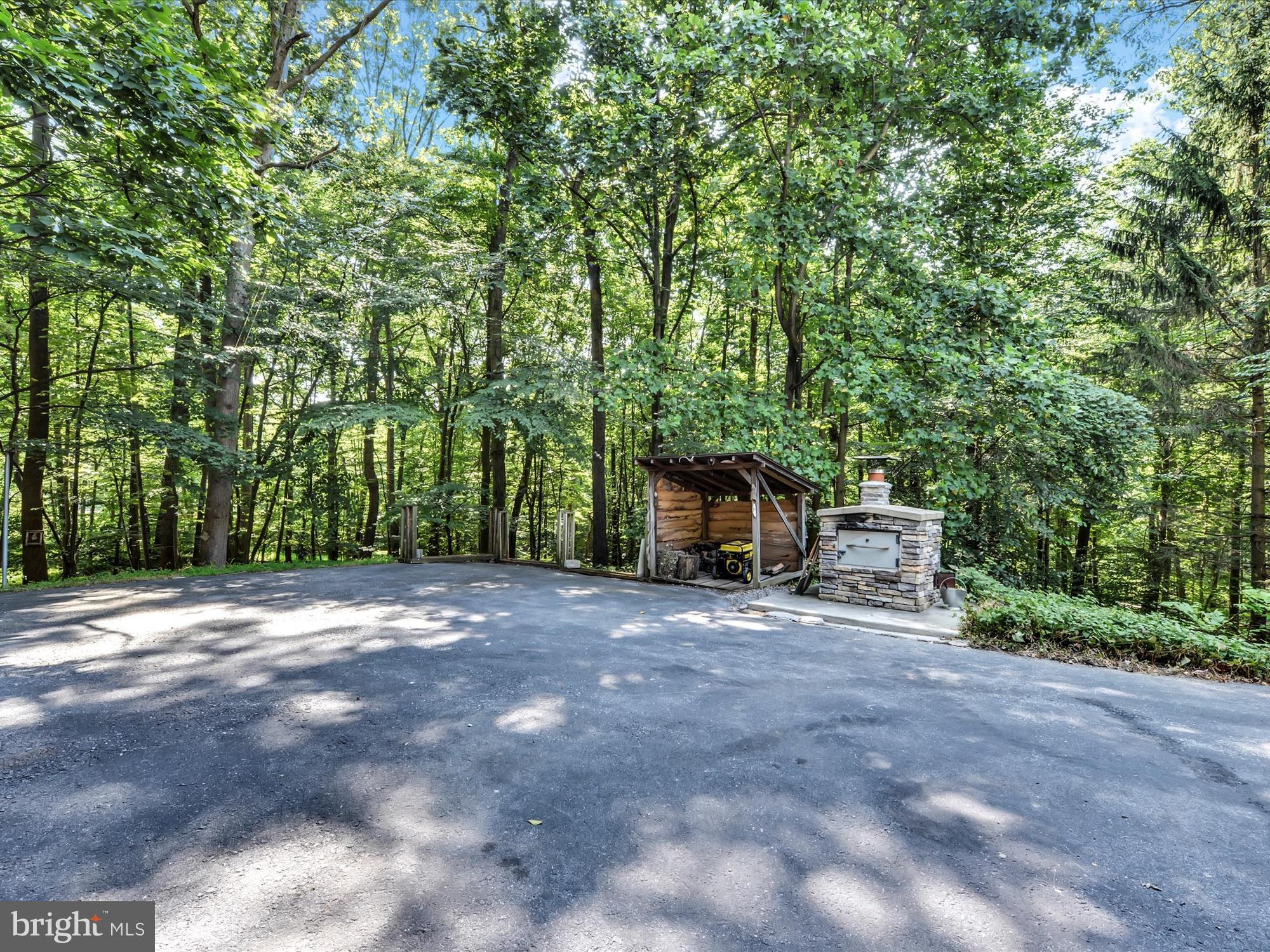 334 Old Mine Road Lebanon, PA 17042 - Photo 46 of 54 OUTDOOR KITCHEN