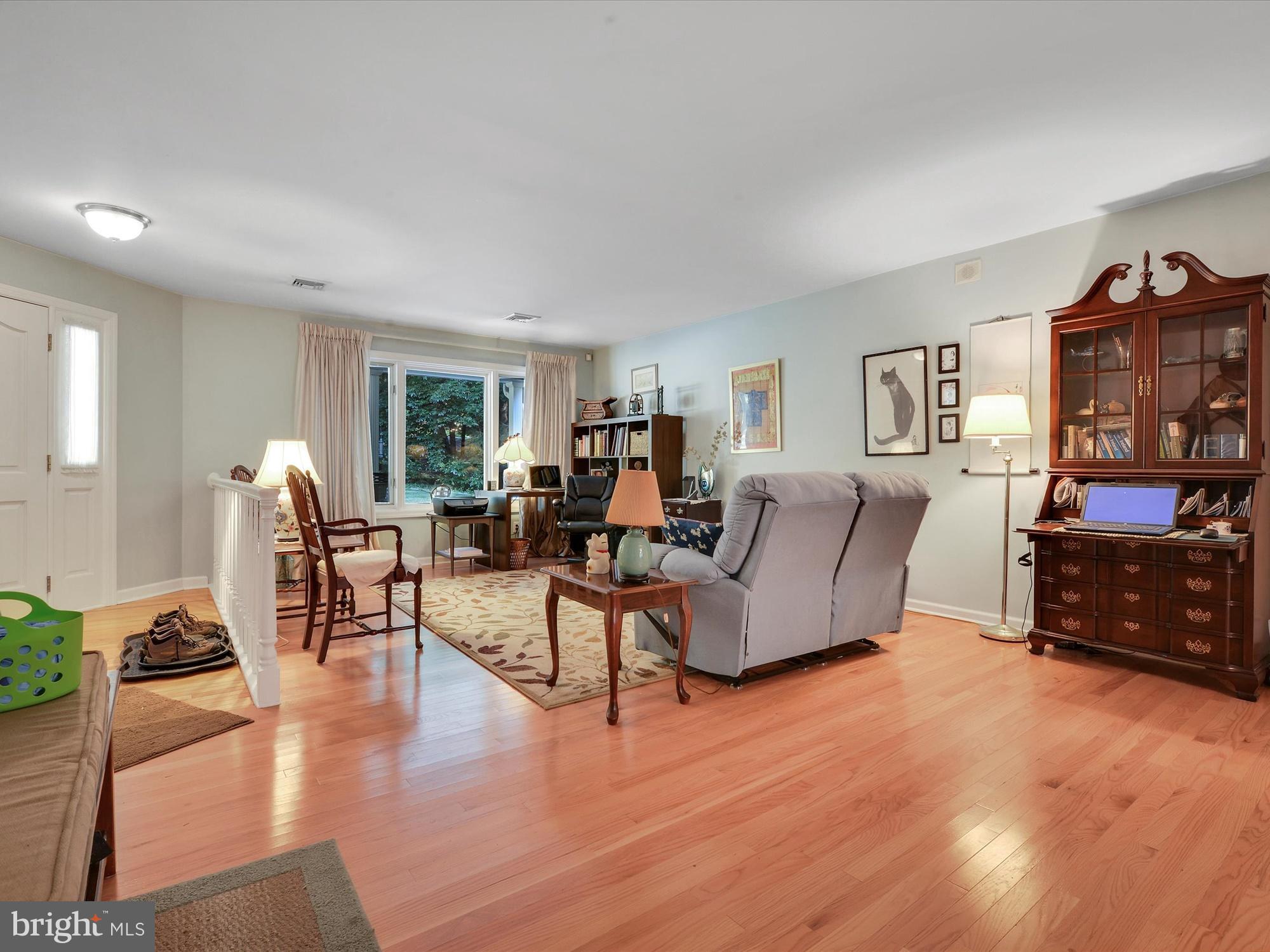 334 Old Mine Road Lebanon, PA 17042 - Photo 7 of 54 LIVING ROOM