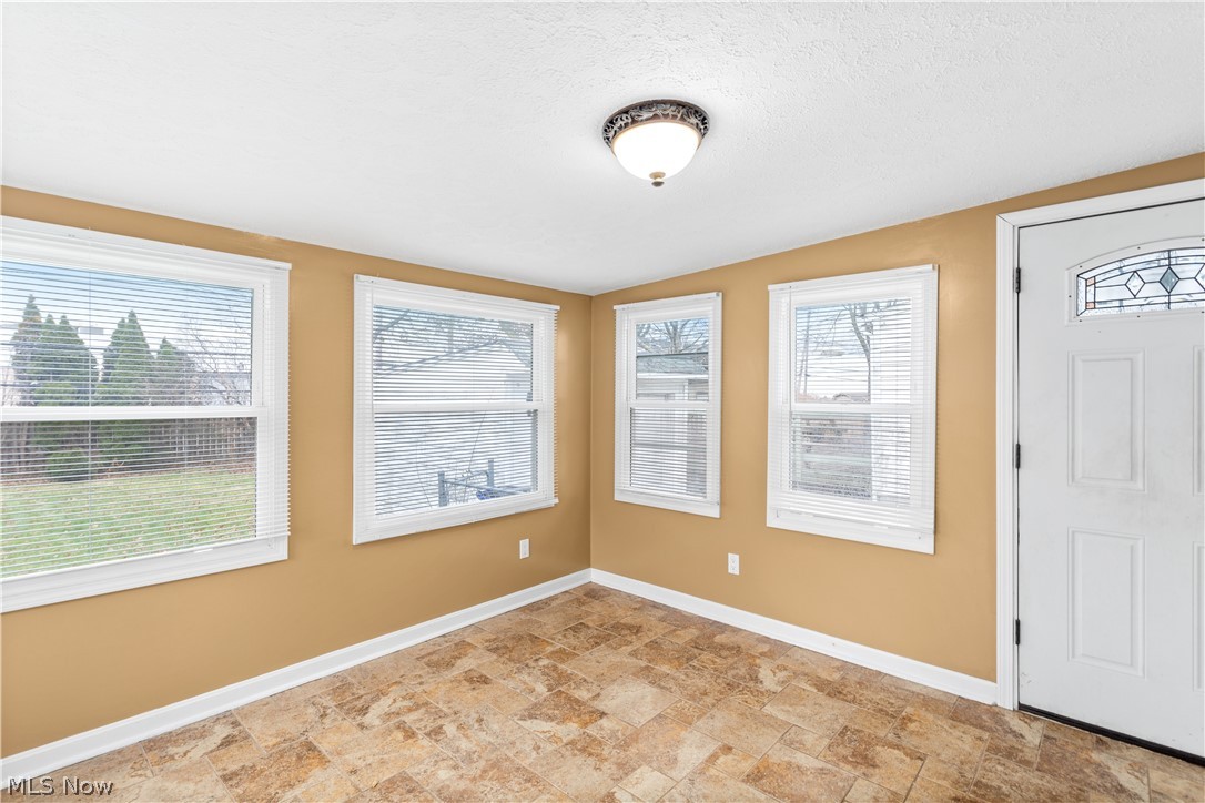 3079 Joslyn Road Cleveland, OH 44111 - Photo 13 of 35 Gallery Image 13