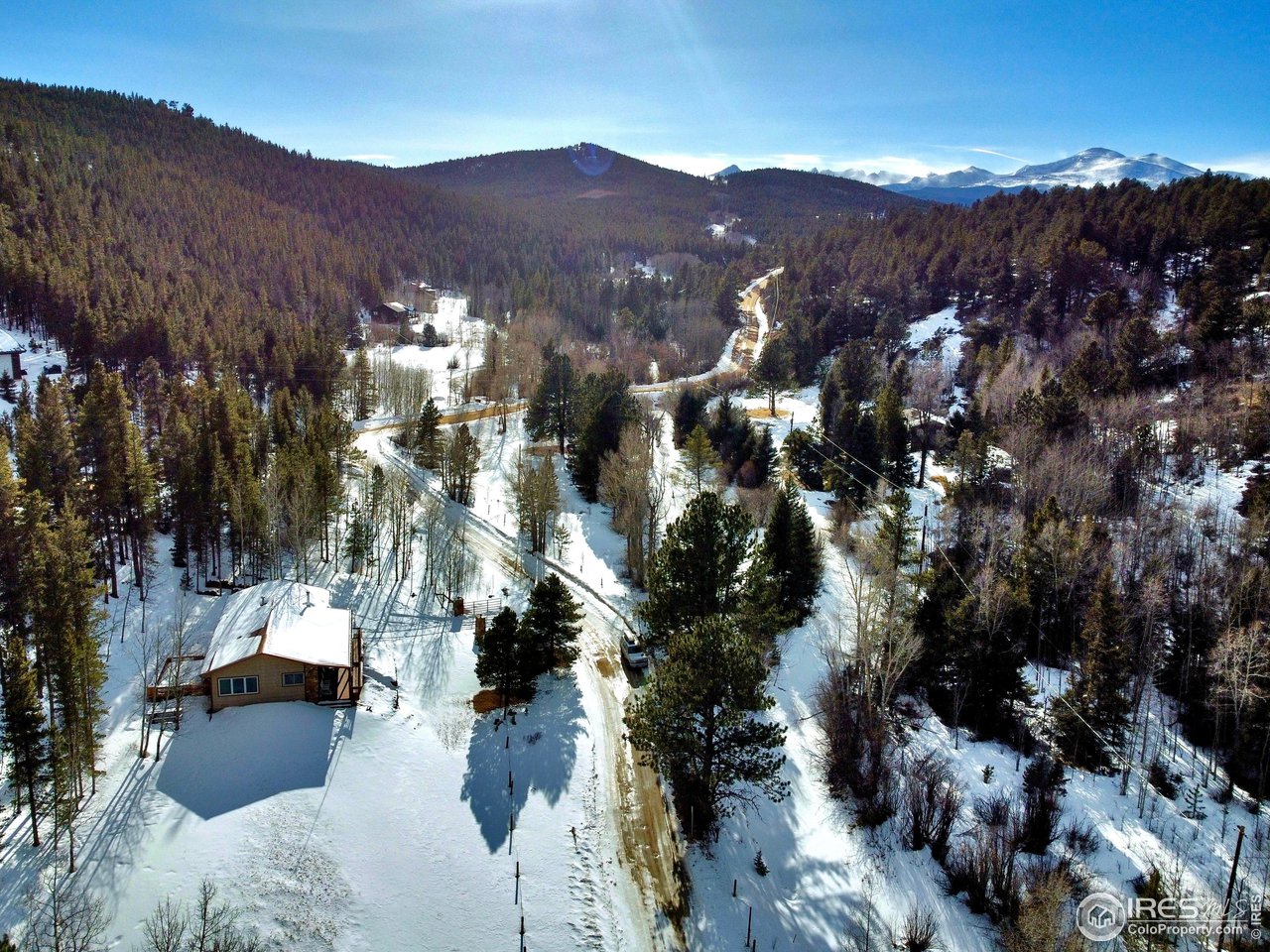 44 Riverside Lane Ward, CO 80481 - Photo 4 of 33 a view of city and mountain