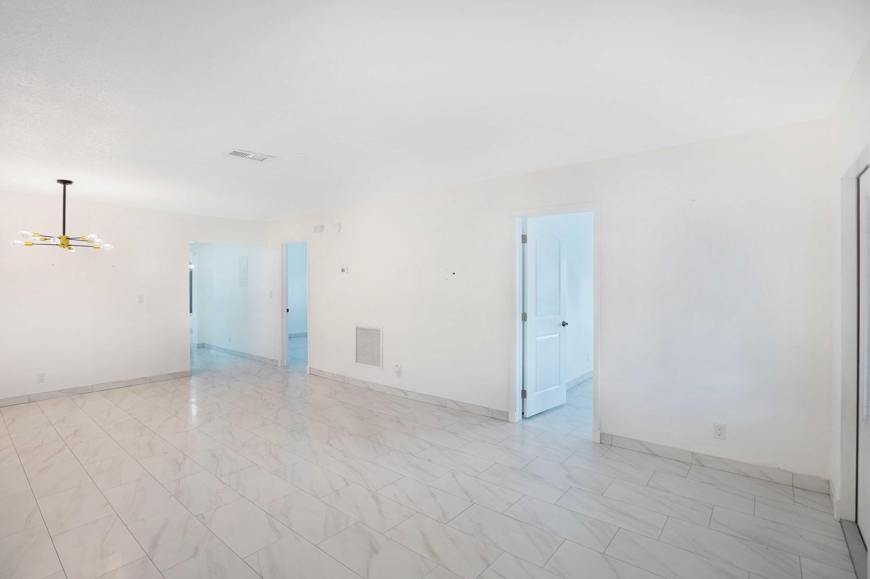 5100 Northeast 22nd Avenue Lighthouse Point, FL 33064 - Photo 14 of 31 a view of an empty room