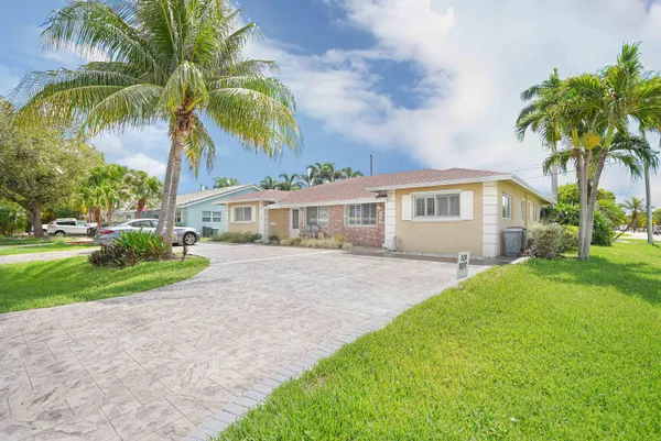 $2,900 | 5100 Northeast 22nd Avenue, Lighthouse Point, FL 33064
