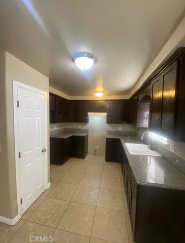 $3,500 | 635 East 79th Street, Los Angeles, CA 90001