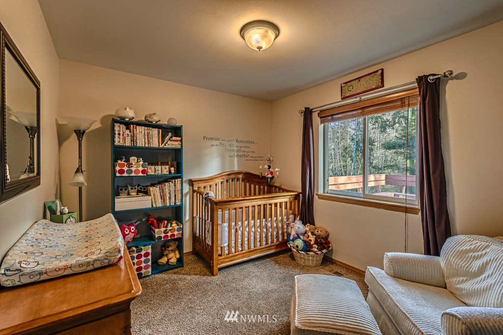 2218 Williams Road Oak Harbor, WA 98277 - Photo 10 of 19 Gallery Image 10