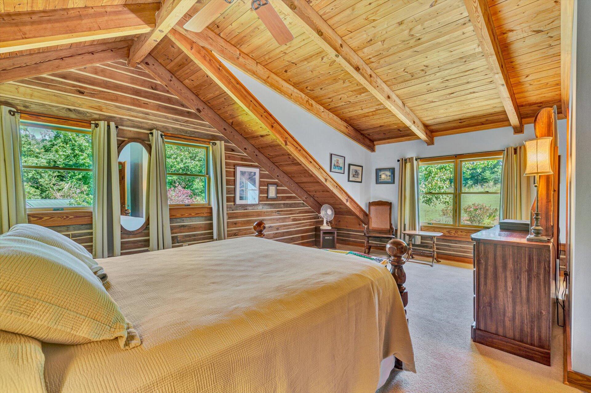 136 Trevey Road Buchanan, VA 24066 - Photo 5 of 34 master bedroom