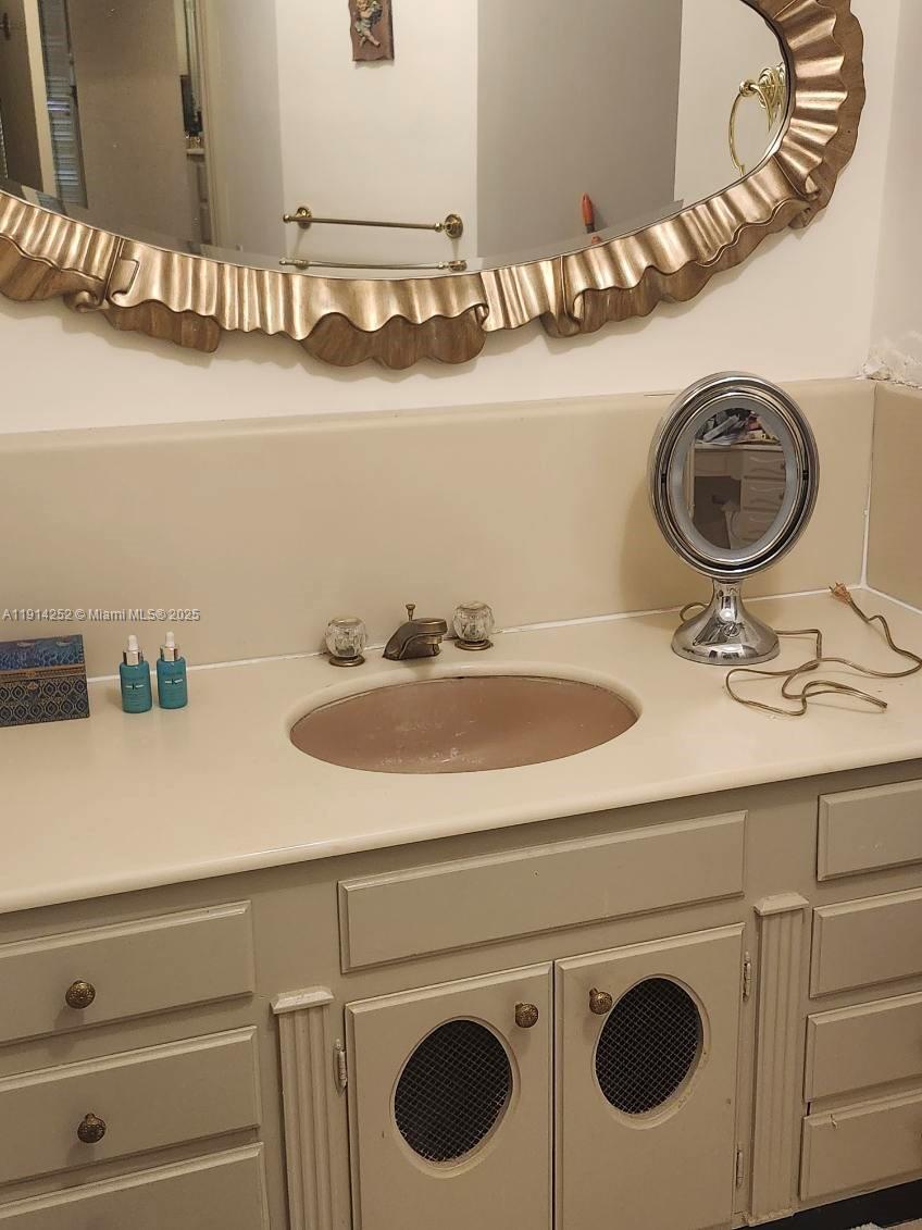 7945 Sunset Drive Miami, FL 33143 - Photo 26 of 28