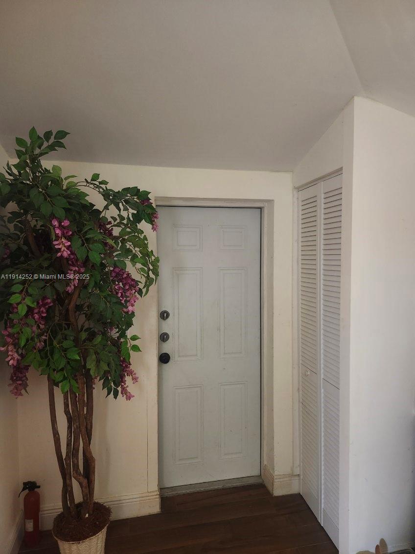 7945 Sunset Drive Miami, FL 33143 - Photo 27 of 28 a view of a hallway