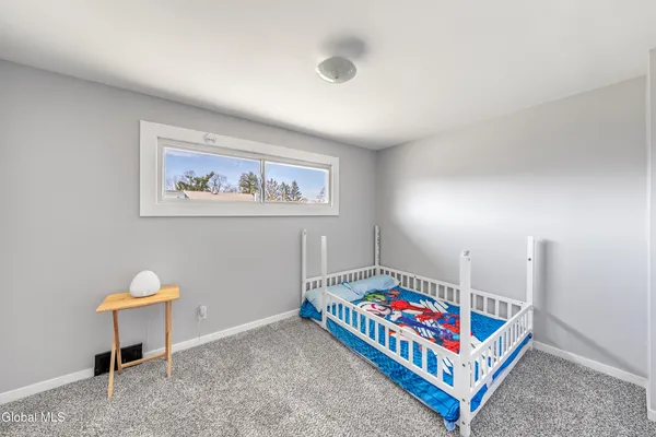 $305,000 | 2837 Woodbridge Avenue, Rotterdam, NY 12306