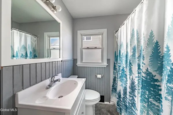 $305,000 | 2837 Woodbridge Avenue, Rotterdam, NY 12306