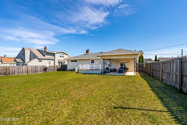 $305,000 | 2837 Woodbridge Avenue, Rotterdam, NY 12306