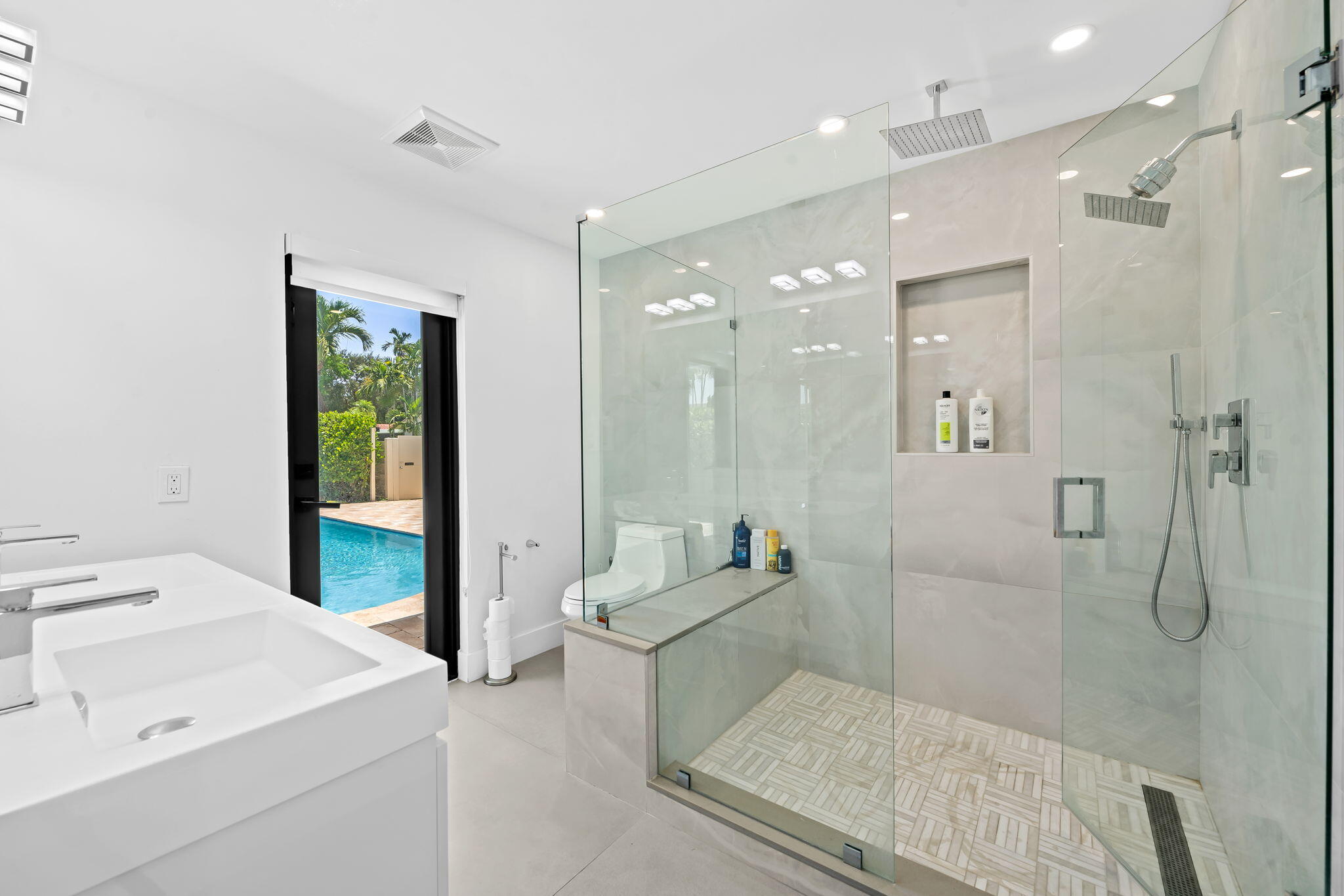 5122 Cleveland Street Hollywood, FL 33021 - Photo 20 of 28 20-web-or-mls-DSC_3941