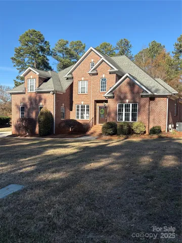 $844,900 | 7909 Bay Pointe Drive, Denver, NC 28037