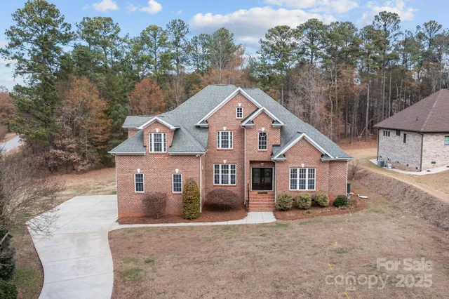 $844,900 | 7909 Bay Pointe Drive, Denver, NC 28037