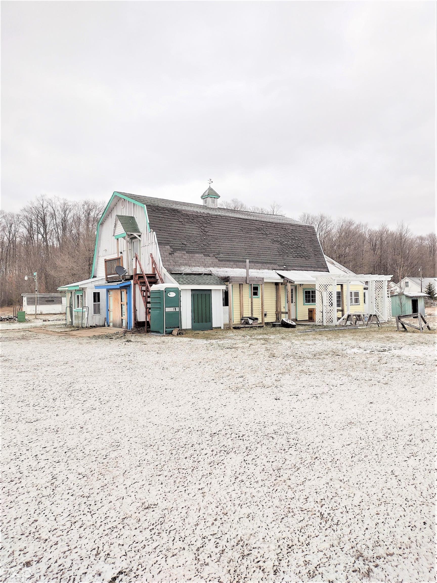 907 South Marshall Road Beulah, MI 49617 - Photo 10 of 29 Gallery Image 10