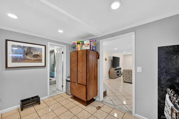 $995,000 | 4 Kingsland Drive, New City, NY 10956