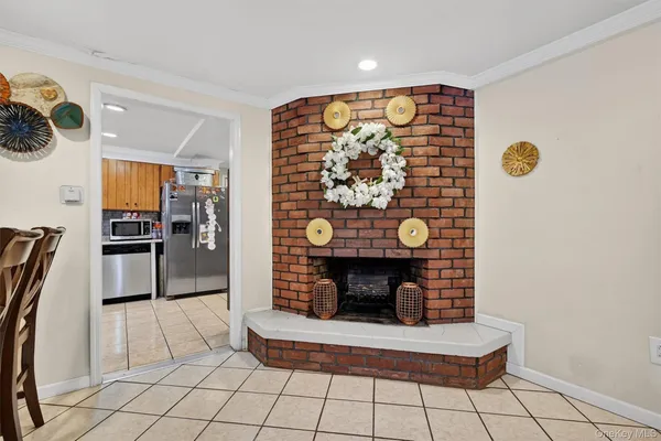 $995,000 | 4 Kingsland Drive, New City, NY 10956