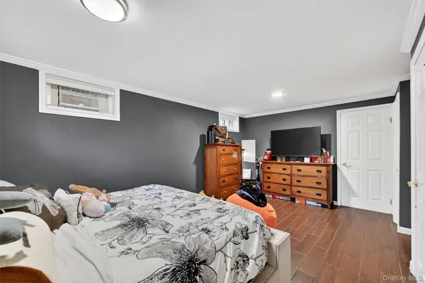 $995,000 | 4 Kingsland Drive, New City, NY 10956