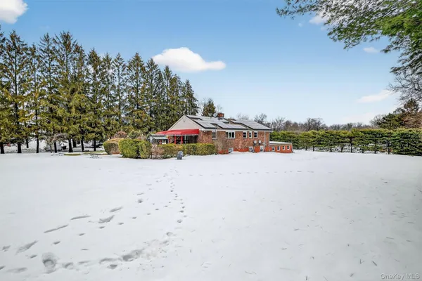 $995,000 | 4 Kingsland Drive, New City, NY 10956