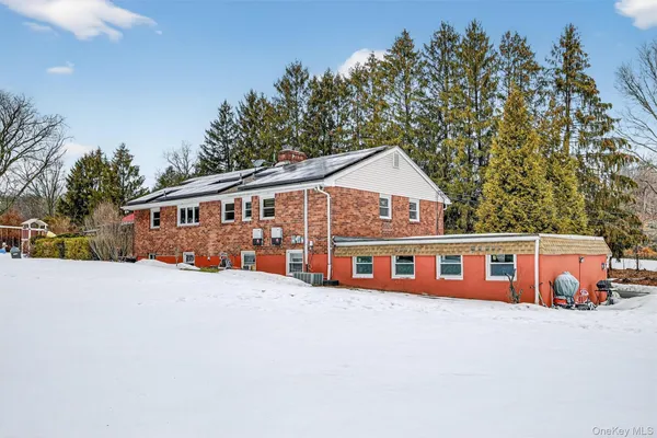 $995,000 | 4 Kingsland Drive, New City, NY 10956