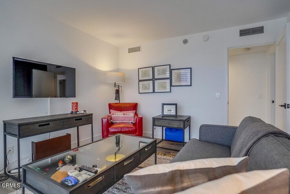 222 Monterey Road, Unit 1103 Glendale, CA 91206 - Photo 37 of 68 222-monterey-rd-048_web